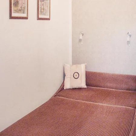 Three-bedroom Holiday In بيت للعطل *