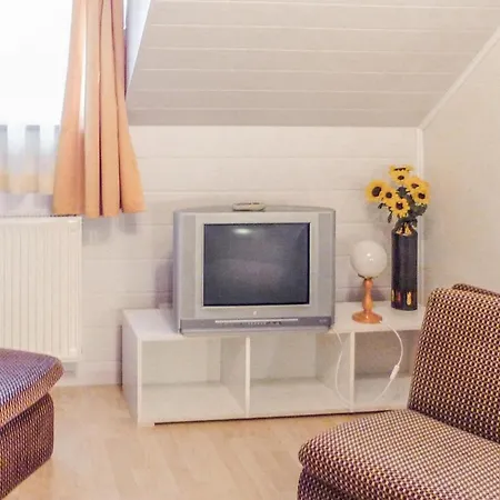 Three-bedroom Holiday In بيت للعطل