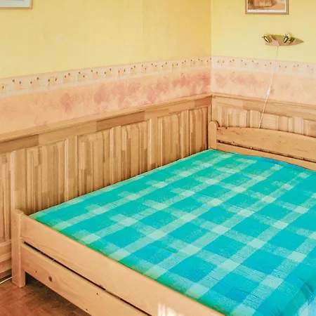 Three-bedroom Holiday In * Balatonalmádi